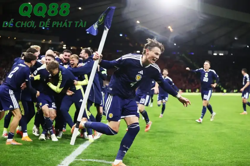 Tuyến giữa là khu vực đáng chú ý nhất của Scotland. (Ảnh: Goal)